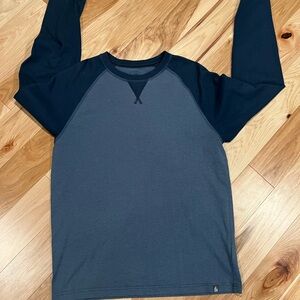 The North Face Men's Dark Blue and Charcoal Long Sleeve Shirt